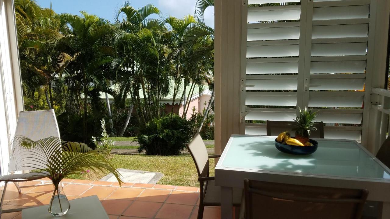 Appartement rez-de-chaussée de villa à 1 minute de la plage Saint-Francois  Exterior foto