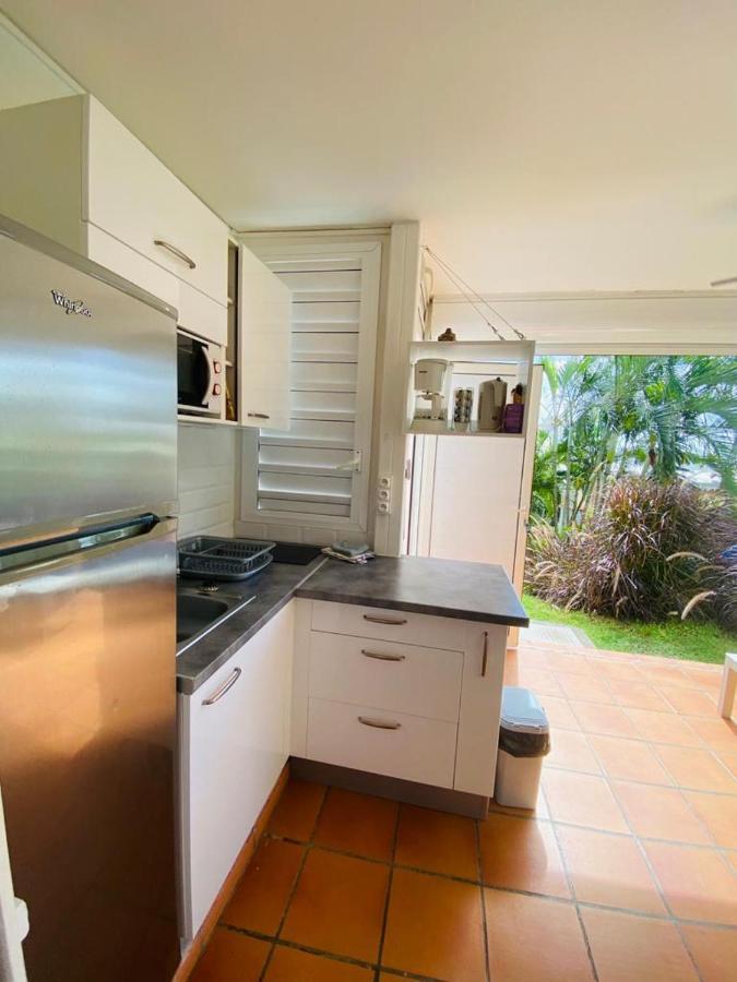 Appartement rez-de-chaussée de villa à 1 minute de la plage Saint-Francois  Exterior foto